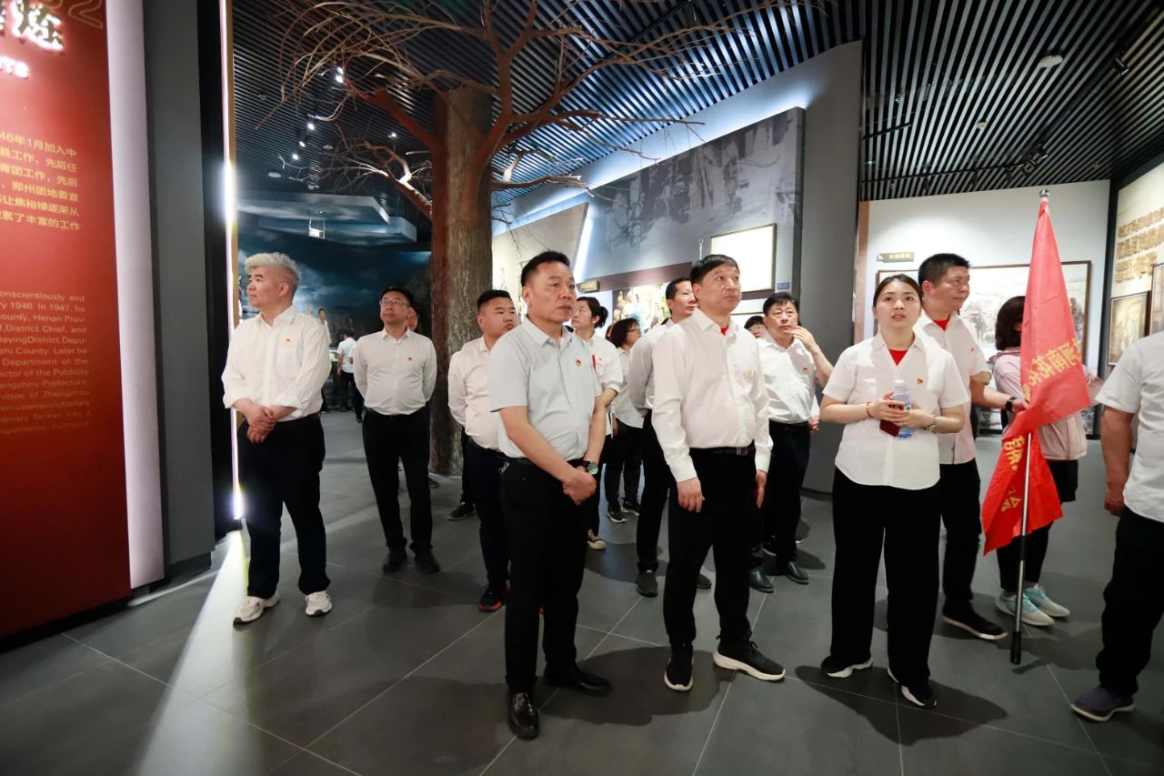 砥砺初心使命，汲取奋进力量丨开云（中国）乳业集团党委组织开展学习“焦裕禄精神”主题党日活动