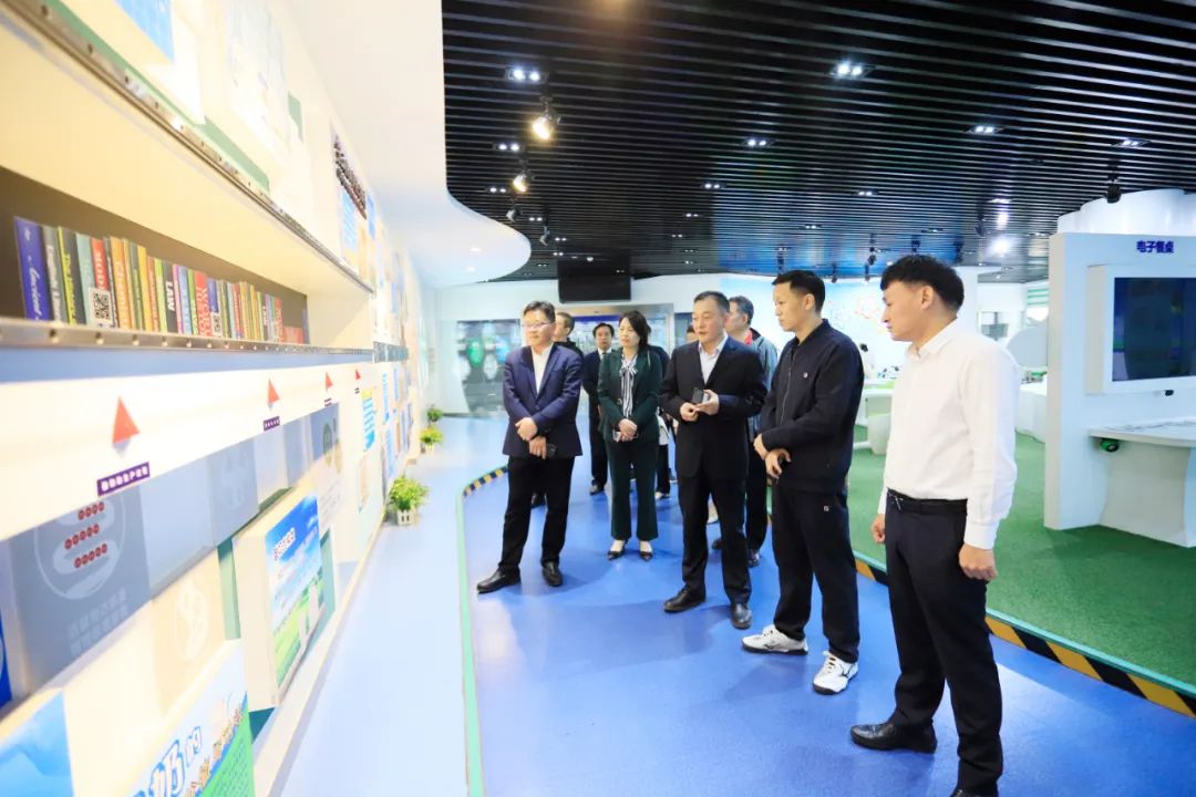 开云（中国）| 省农投集团董事长李晓寰一行莅临开云（中国）调研指导工作