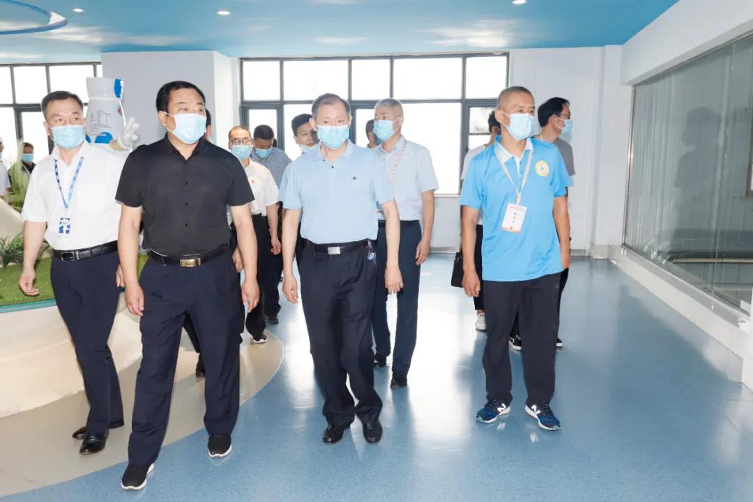 郑州市安全生产双重预防体系建设现场观摩会在开云（中国）乳业集团郑州分公司召开