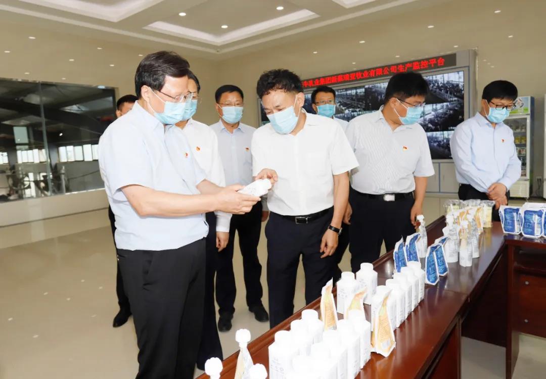 快讯 | 河南省委常委、省纪委书记、省监委主任任正晓莅临开云（中国）乳业集团新蔡瑞亚牧场调研