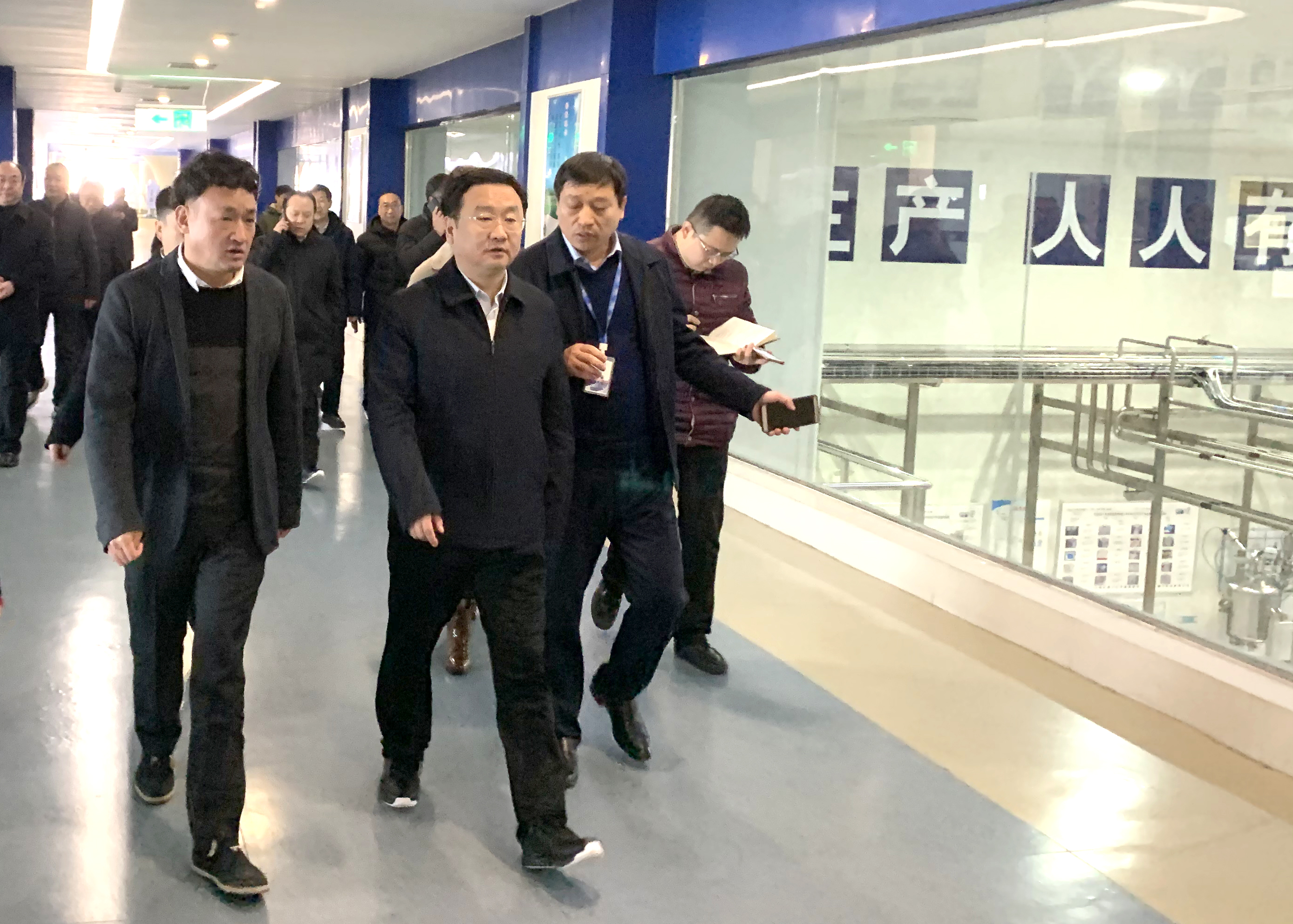 郑州市委副书记、市长王新伟莅临开云（中国）乳业集团调研