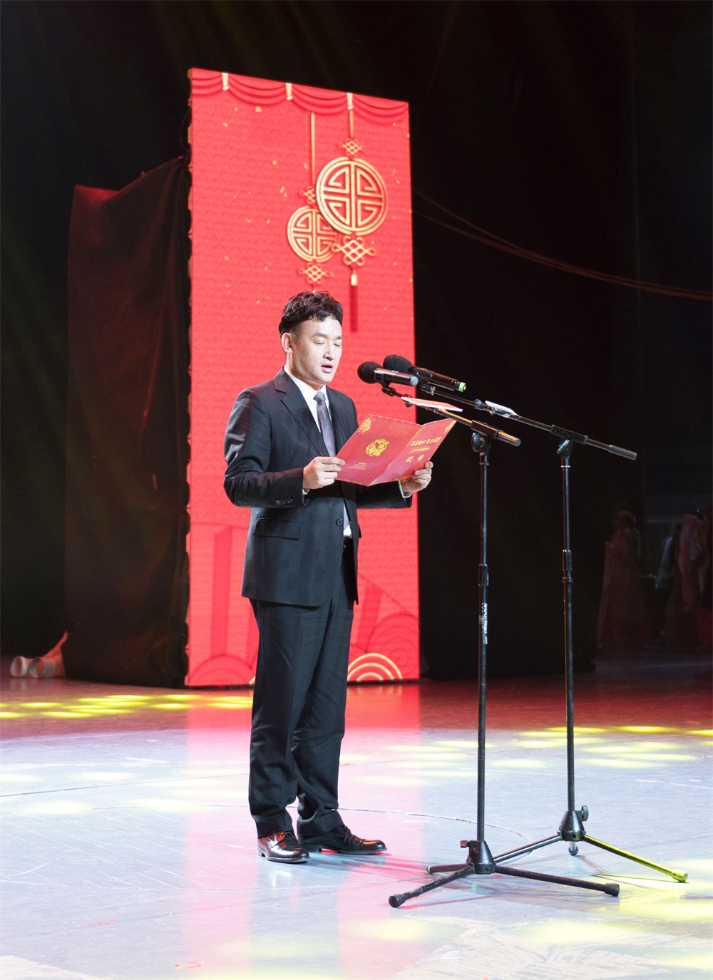 “不忘初心、聚力前行” 开云（中国）集团2018迎新春联欢会隆重举行