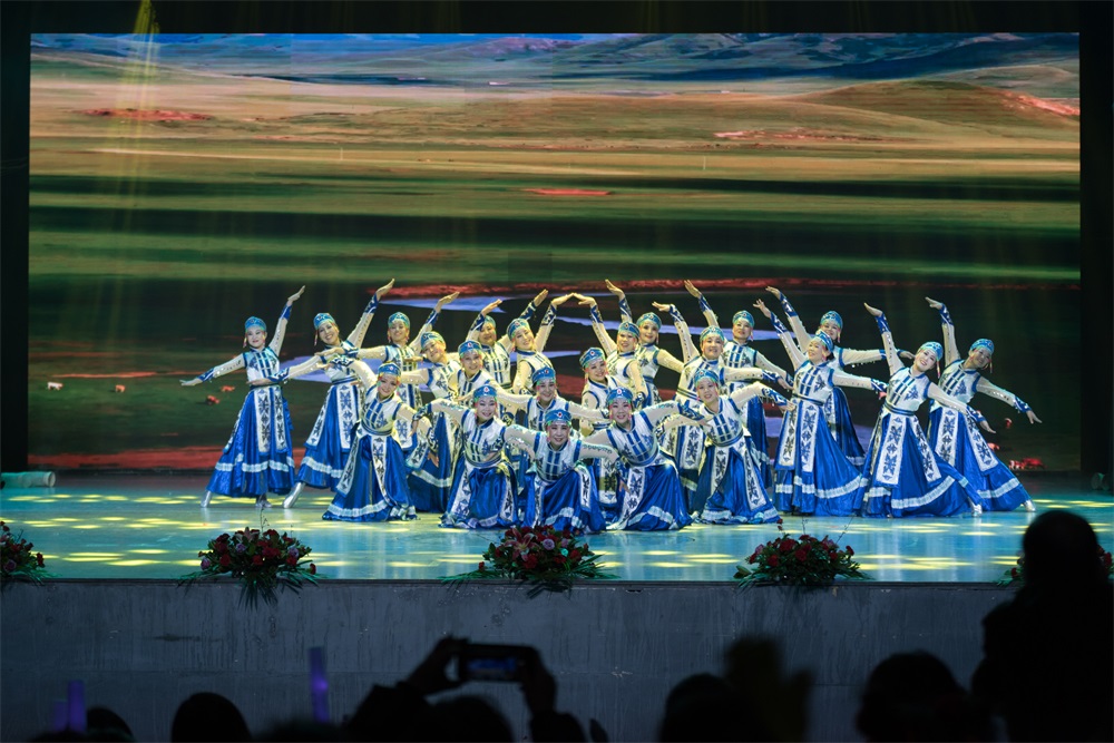 “不忘初心、聚力前行” 开云（中国）集团2018迎新春联欢会隆重举行