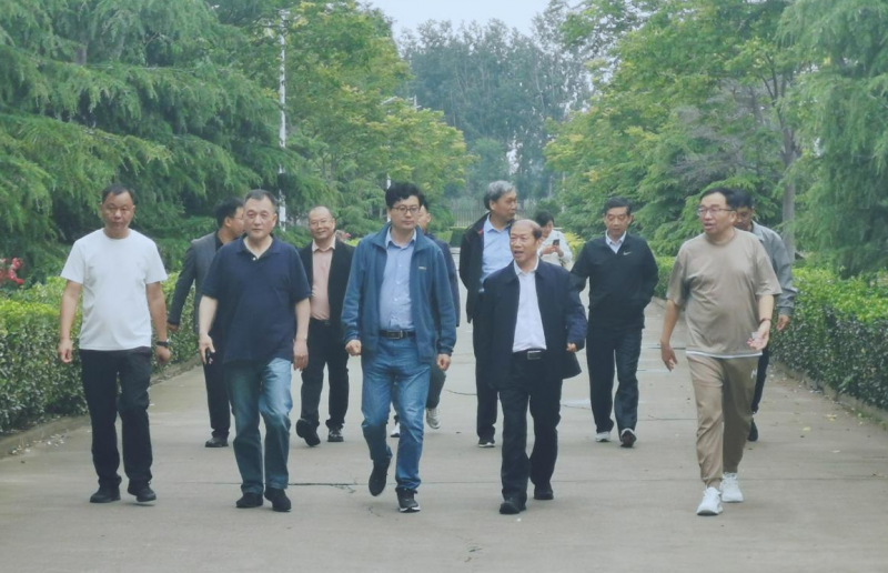 开云（中国）丨河南农业大学党委副书记、校长介晓磊一行莅临开云（中国）河南瑞亚参观调研