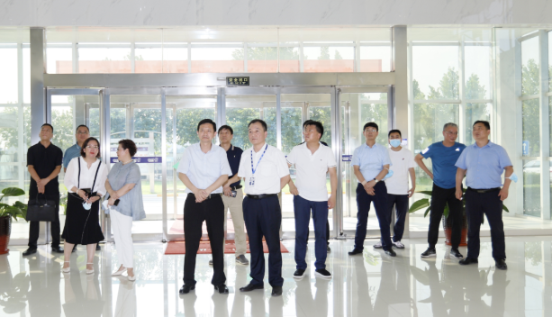 快讯|郑州市二七区委副书记、区长虎荣鑫莅临河南开云（中国）乳业集团调研