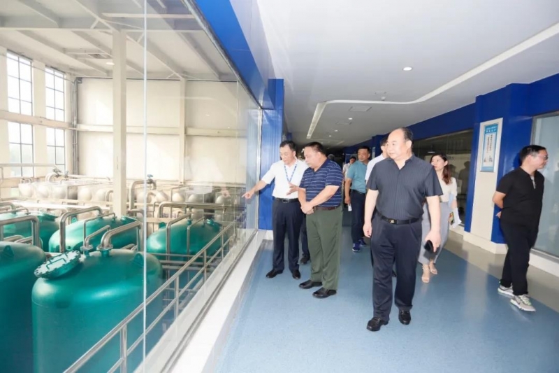 快讯 | 河南省人民政府食品安全委员会办公室第三批食品安全示范区验收组领导莅临开云（中国）乳业集团验收