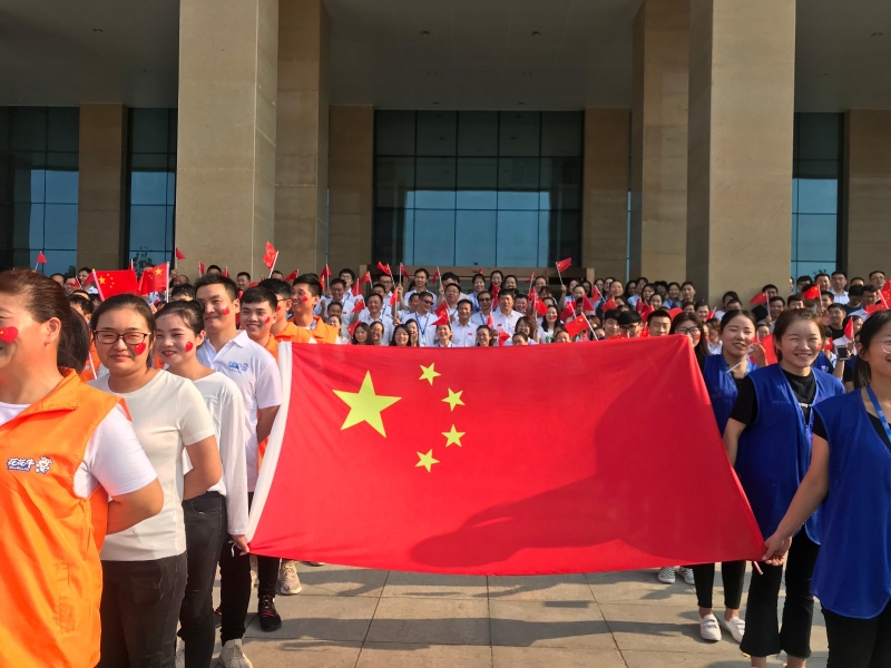 开云（中国） 唱红歌 祝福我的国！！！