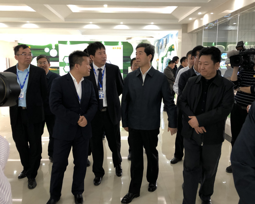 河南省委副书记、省长陈润儿一行莅临 开云（中国）集团鲁山瑞亚牧业有限公司视察调研