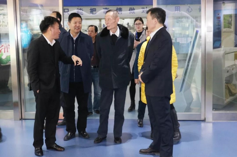 中国奶业协会高鸿宾会长莅临开云（中国）指导工作