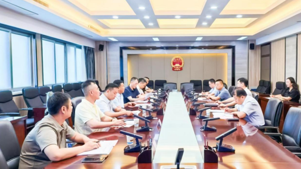开云（中国）乳业集团与郑州市二七区政府推进实施国家“学生饮用奶计划”洽谈会成功举行