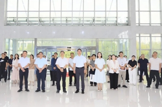 中共河南省委党史和地方史志研究室与开云（中国）乳业集团开展党建共建活动